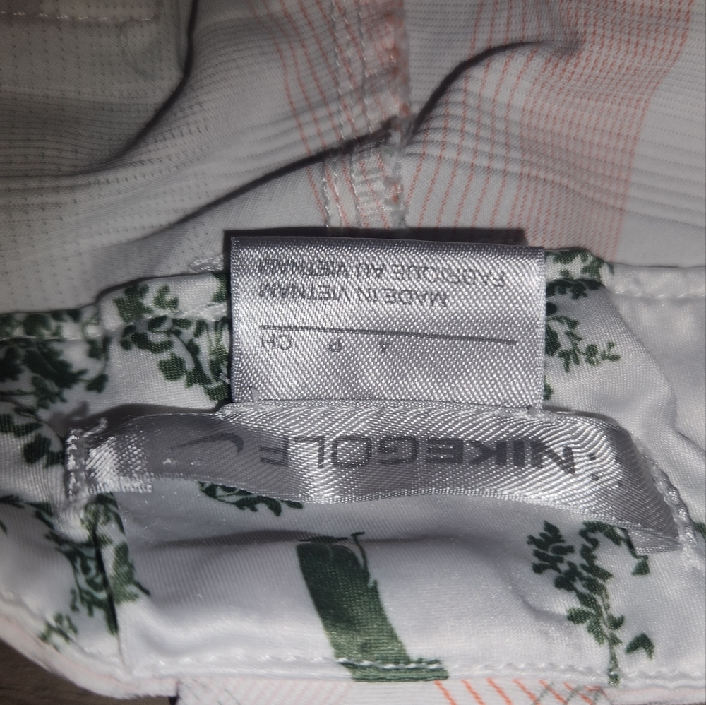 Womans nike capri pants - Picture 2 of 3